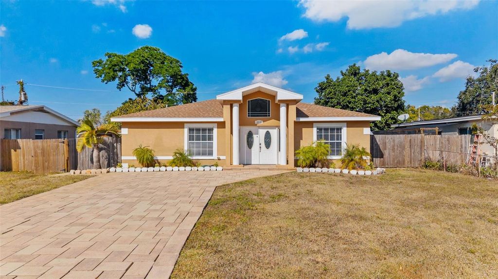 6515 34TH AVENUE N, St Petersburg, FL 33710