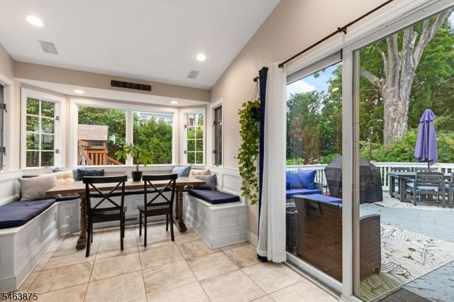 86 Elm St, Dumont Boro, NJ 07628