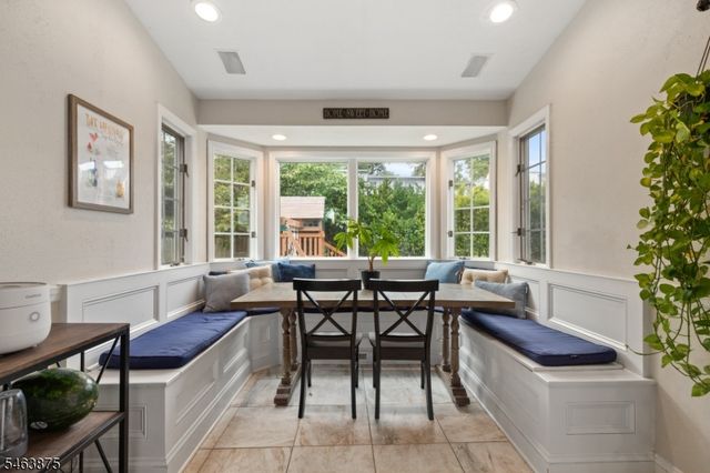 86 Elm St, Dumont Boro, NJ 07628