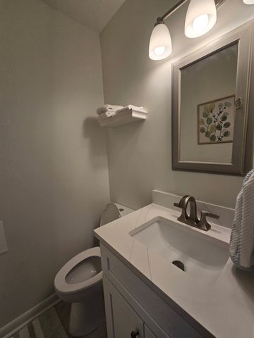 132 Neverbreak Dr, Hendersonville, TN 37075