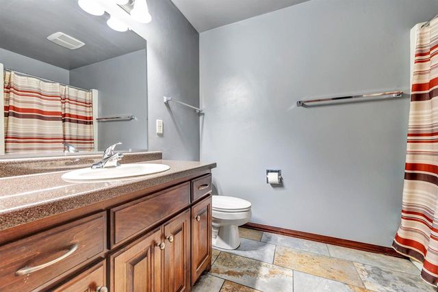 1927 CROSS CREEK CIRCLE, De Pere, WI 54115
