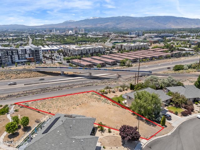 970 Demos Court, Reno, NV 89512