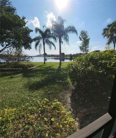 203 Liberty Ct 203, Deerfield Beach, FL 33442