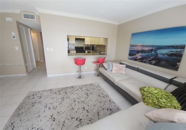 203 Liberty Ct 203, Deerfield Beach, FL 33442