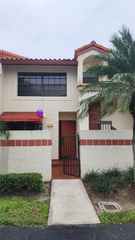 203 Liberty Ct 203, Deerfield Beach, FL 33442