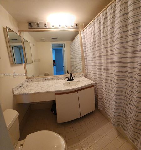 203 Liberty Ct 203, Deerfield Beach, FL 33442