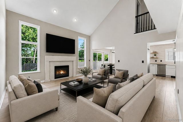 22273 Brywood Court, Clinton Charter Township, MI 48036
