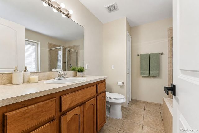 22273 Brywood Court, Clinton Charter Township, MI 48036