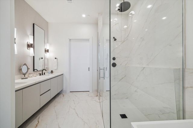 1711 Allen Parkway 2601, Houston, TX 77019