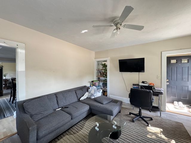 740-742 Main St, Weymouth, MA 02190