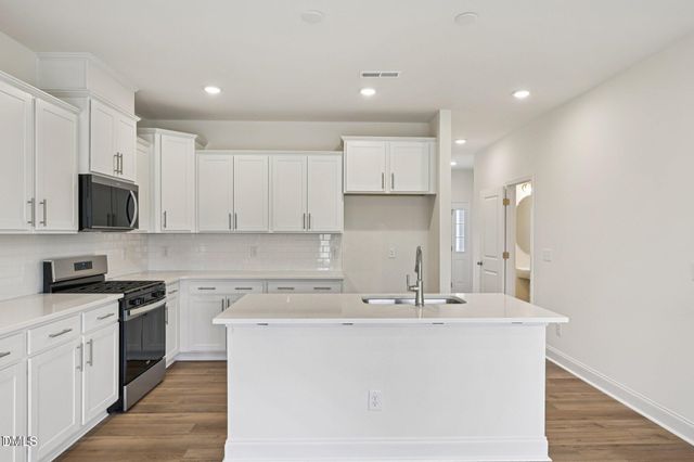 804 Kensley Grove Lane, Fuquay Varina, NC 27526