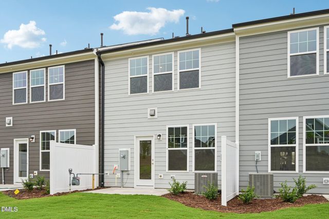 804 Kensley Grove Lane, Fuquay Varina, NC 27526