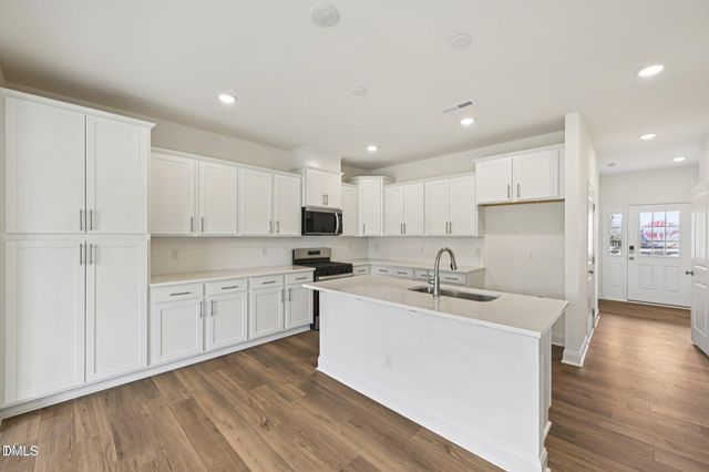 804 Kensley Grove Lane, Fuquay Varina, NC 27526