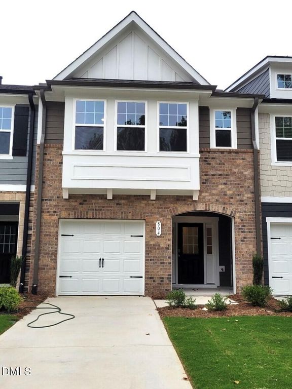 804 Kensley Grove Lane, Fuquay Varina, NC 27526