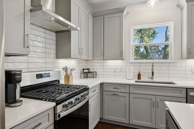 506B E Bend Dr, Nashville, TN 37209