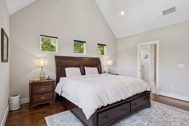 506B E Bend Dr, Nashville, TN 37209