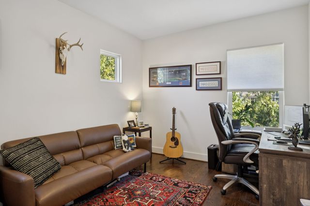 506B E Bend Dr, Nashville, TN 37209