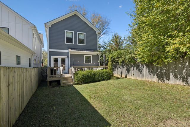 506B E Bend Dr, Nashville, TN 37209