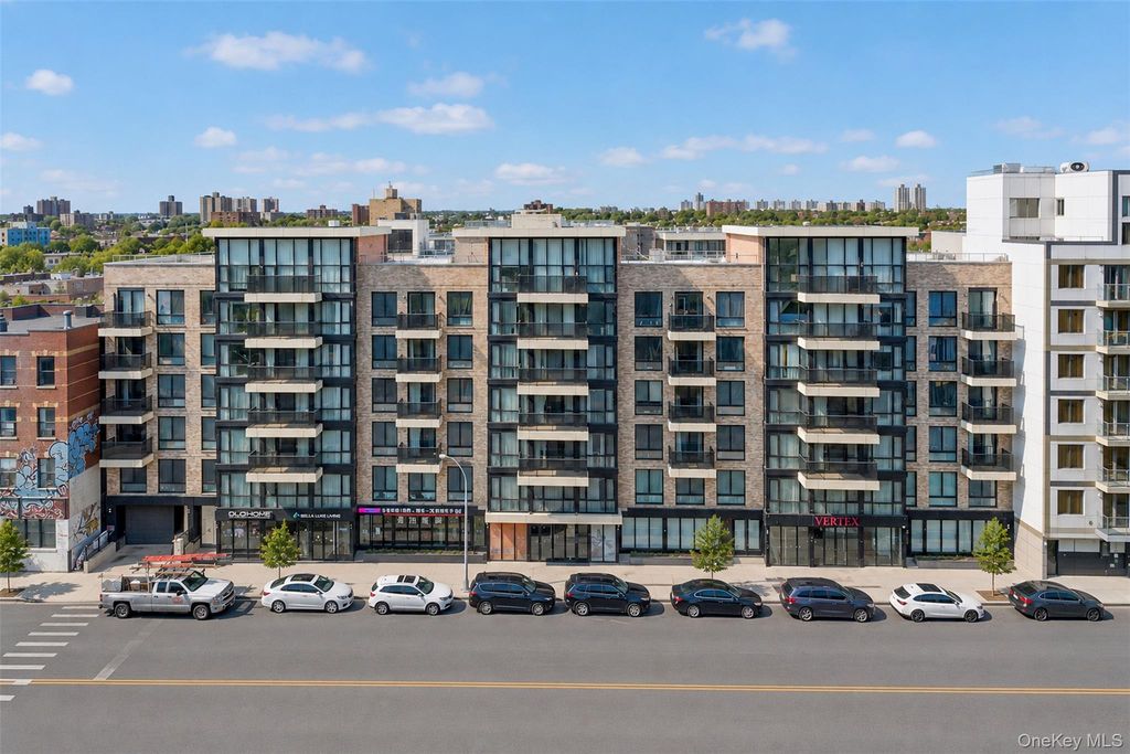 13111 Fowler Avenue 2G, Flushing, NY 11355 — exterior