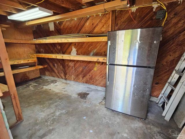 202 Edgewater Dr, Pensacola, FL 32507