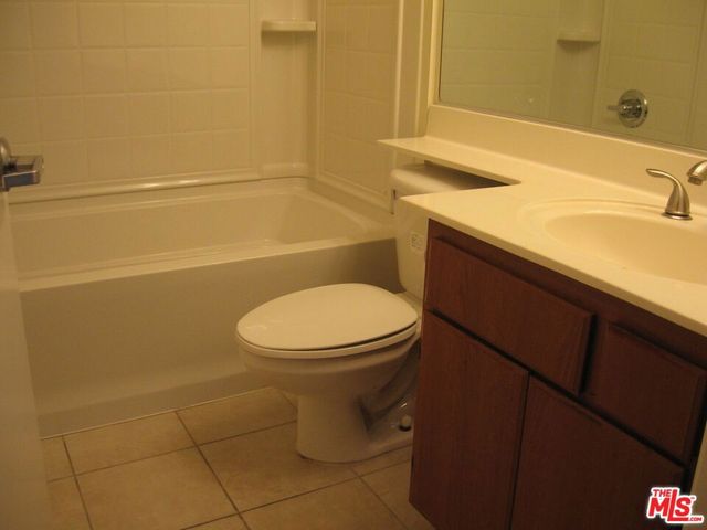 625 S Berendo Street 306, Los Angeles, CA 90005