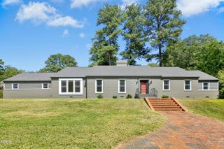 402 W Belle Street, Henderson, NC 27536