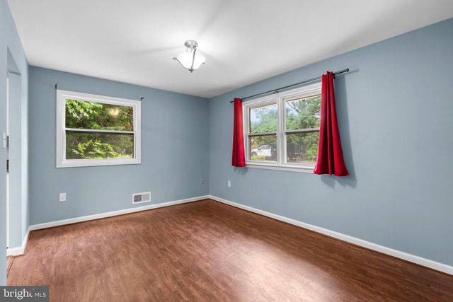 5010 THUMAN DR, Temple Hills, MD 20748