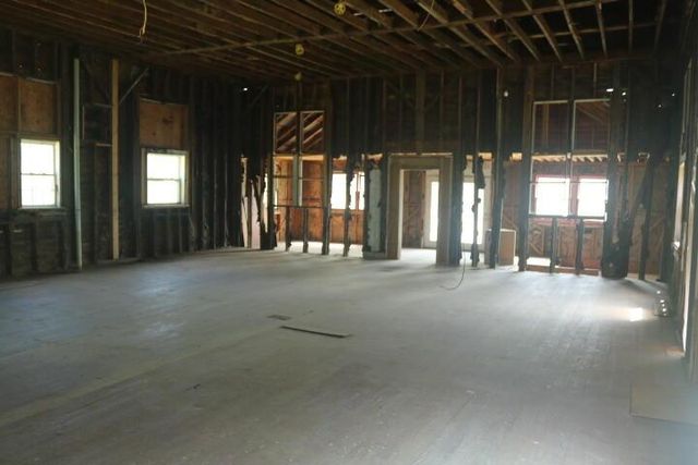 13999 Wooster Road, Mount Vernon, OH 43050