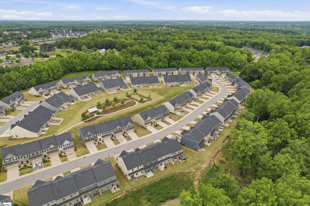 527 Martin Creek Drive, Simpsonville, SC 29680