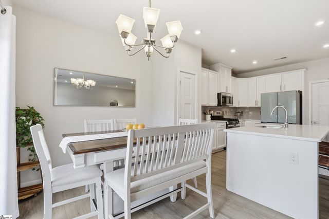 527 Martin Creek Drive, Simpsonville, SC 29680