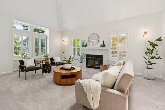 219 Butterfield Dr, Novato, CA 94945