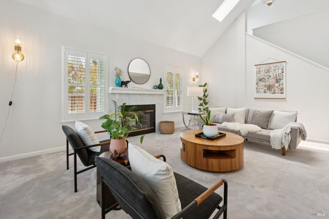 219 Butterfield Dr, Novato, CA 94945
