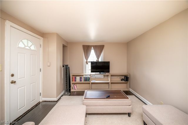 727 Meadowbrook Avenue SE, Warren, OH 44484