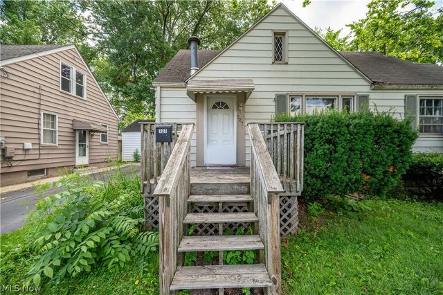 727 Meadowbrook Avenue SE, Warren, OH 44484