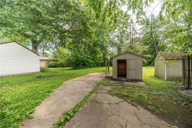 727 Meadowbrook Avenue SE, Warren, OH 44484