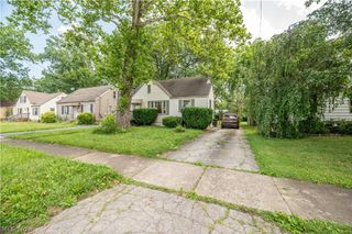 727 Meadowbrook Avenue SE, Warren, OH 44484