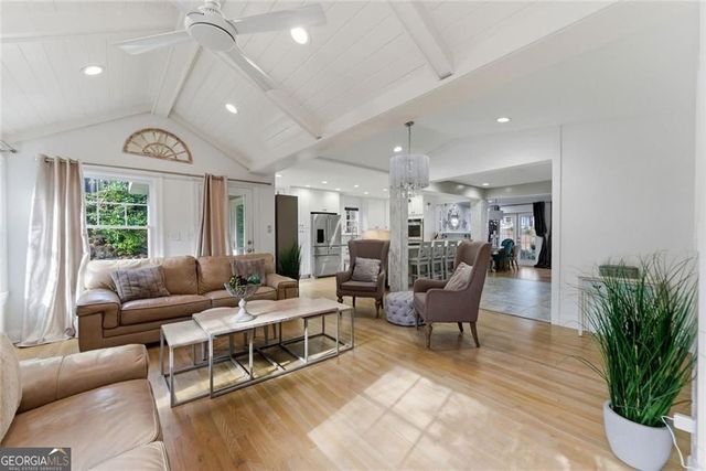 302 Hascall Road NW, Atlanta, GA 30309