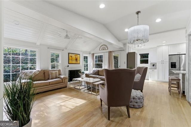 302 Hascall Road NW, Atlanta, GA 30309