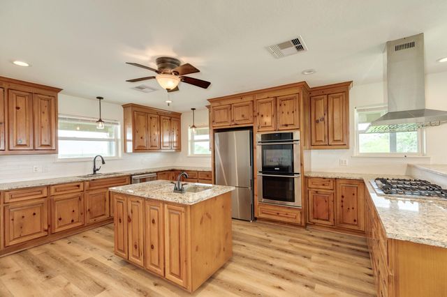10793 Fm-2918, Brazoria, TX 77422