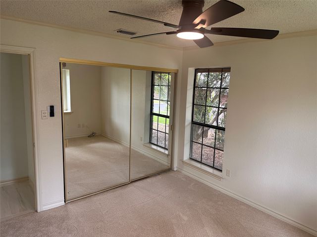 532 Evergreen Drive, Hurst, TX 76054