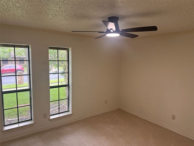 532 Evergreen Drive, Hurst, TX 76054