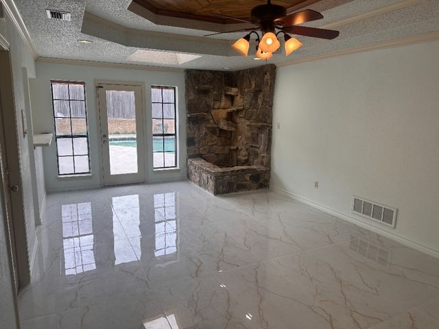532 Evergreen Drive, Hurst, TX 76054
