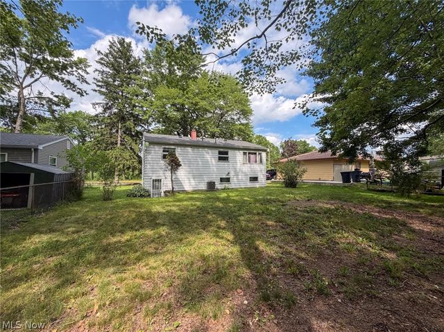 2821 Tod Avenue NW, Warren, OH 44484