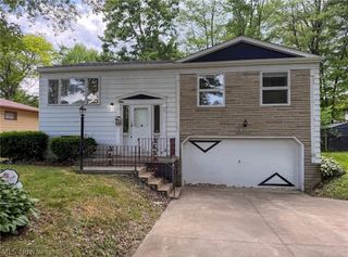 2821 Tod Avenue NW, Warren, OH 44484
