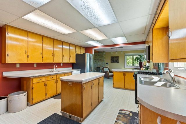 6735 38th STREET, Kenosha, WI 53144
