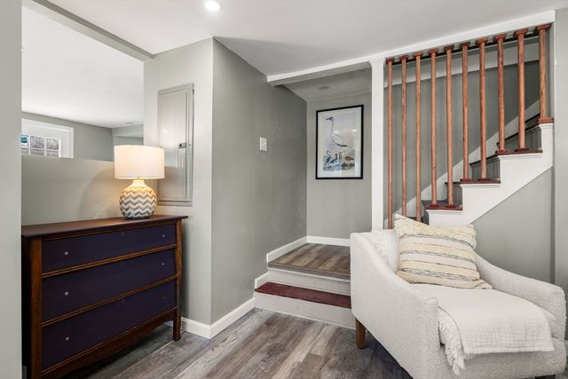 25 River Rd, Merrimac, MA 01860