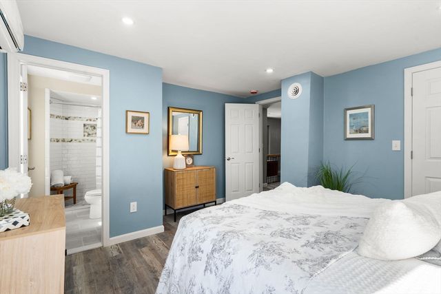 25 River Rd, Merrimac, MA 01860