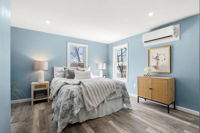 25 River Rd, Merrimac, MA 01860