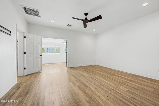 2707 W LAMAR Road, Phoenix, AZ 85017