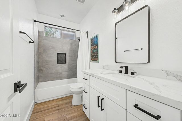 2707 W LAMAR Road, Phoenix, AZ 85017